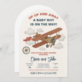 アップアップと飛行機遠くにのベビーシャワー招待状 招待状 (正面/裏面)