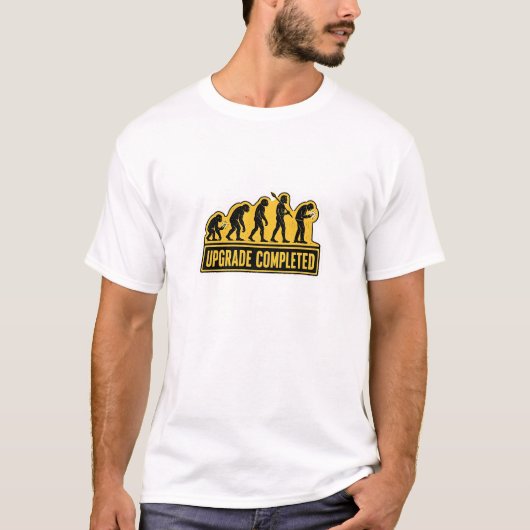 アップグレード完了 楽しい進化 Tシャツ (正面)