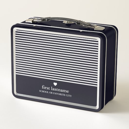 アップスケモダンストライプールハートモノグラムブラック付き メタルランチボックス (裏面)