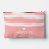 アップスケモダンーストライプルハートモノグラムの アクセサリーポーチ (裏面)