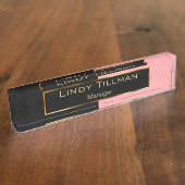 アップスケールコーラルとブラック デスクネームプレート (側面)