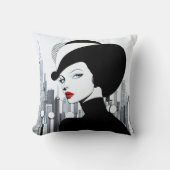 アップタウンエレガントガールニューヨークハイソサエティ クッション (正面)