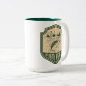 アップノースウィスコンシン魚釣りバッジ ツートーンマグカップ (正面右)