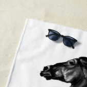 アップライトブラックワイルドホース – 白黒スケッチ ビーチタオル (インサイチュ)