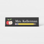 アップルと鉛筆の先生の名前（黒） デスクネームプレート (正面)