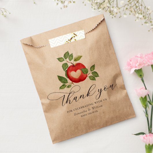 アップルオブザアイ秋収穫赤素朴ちゃんシャワー フェイバーバッグ (封をした状態)