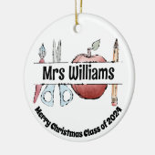 アップルペンシルとハサミのデザイン - 教師へのギフト セラミックオーナメント (左)