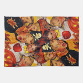 アップルボビング危険 – 面白いハロウィーン装飾 キッチンタオル (横)