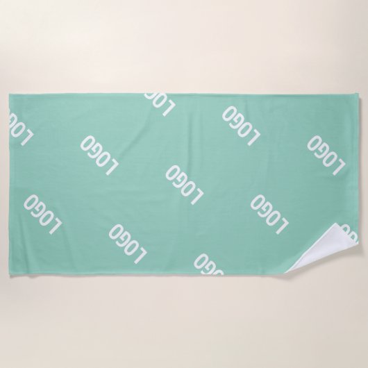 アップロードした画像またはロゴを並べて表示 | 光ティール（緑がかった色） ビーチタオル (正面)