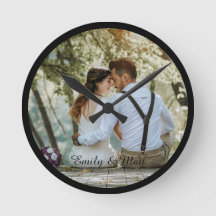 アップロード縁どされたフォトウォール時計の黒いフレーム