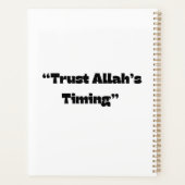 アッラーのタイミングを信頼する – イスラム信仰プランナー プランナー手帳 (裏面)