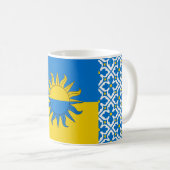 アテンベルト王国ポピュレースバッジコーヒーマグ コーヒーマグカップ (正面右)