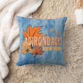 アディロンダックの秋の紅葉Bear Tr クッション (ブランケット)