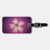 アデニムピンクの花フローラグラジエントバイオレット ラゲッジタグ (正面横)
