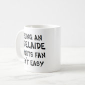アデレードのスポーツファンでいること コーヒーマグカップ (正面左)