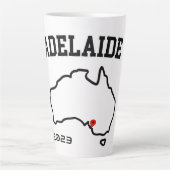 アデレード市のカスタマイズ地図年 カフェラテマグ (正面)