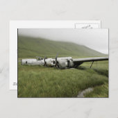 アトカ島の第二次世界大戦の航空機の残骸。 ポストカード (正面/裏面)