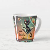 アトミック未来的コズミックブラックキャットカクテル カフェラテマグ (右アングル)