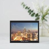 アトランタ,ジョージアat夜 – 美しいスカイライン ポストカード (スタンド正面)