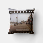 アトランティックシティビーチボードウォークオンフィルム クッション (裏面)