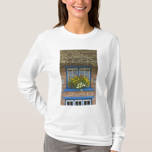アドエア、リメリック州の茅葺き小屋、 Tシャツ (正面)