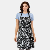 アドエラ・アコオの『トゥ・ライフ・ブラック・エプロン』 エプロン (着用した状態)