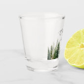 アドベンチャーが待つ森の松の木の結婚式 ショットグラス (左)