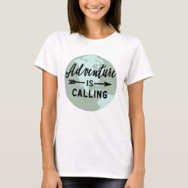 アドベンチャーが電話してる Tシャツ