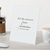 アドベンチャーを開始するブライダルシャワー追加の名前d 台座サイン (インサイチュ)