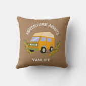 アドベンチャーアウェイズヴァンライフ クッション (裏面)