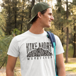 アドベンチャーハイクモアキャンプ探索自然屋外 Tシャツ