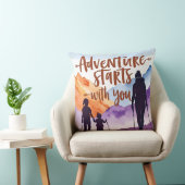 「アドベンチャーママ&キッズ – ハイキングボンドアート」 クッション (椅子)