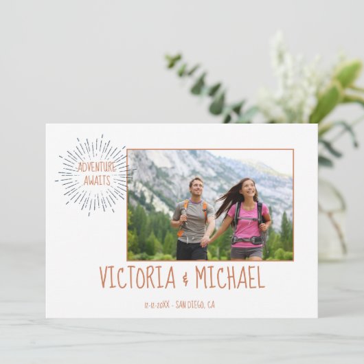 アドベンチャー結婚の写真日付を保存する招待状 招待状 (スタンド正面)