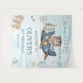 アドベンチャー かわいい クマ 青い飛行機 男の子 1歳の誕生日 タペストリー (正面(横))