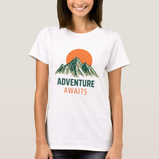 アドベンチャー・アウェイツ・マウンテンサンセット グラフィックTシャツ Tシャツ