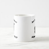 アドベンチャー?アルパカの鞄をパックする マグカップ (中央)