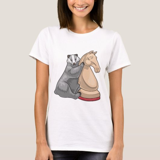 アナグマのチェスの駒 ナイトチェス Tシャツ (正面)
