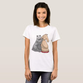 アナグマのチェスの駒 ナイトチェス Tシャツ (正面フル)