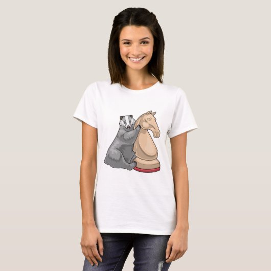 アナグマのチェスの駒 ナイトチェス Tシャツ (正面フル)