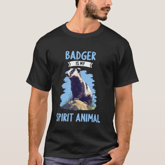 アナグマ アナグマは私の守護霊 Tシャツ (正面)