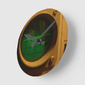 アナログのオシロスコープ1964年 ラウンド壁時計 (傾斜)