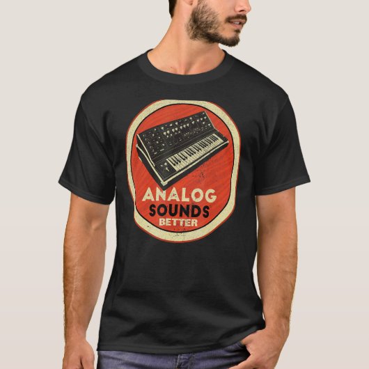 アナログシンセサイザ音楽記録レトロデザイン Tシャツ (正面)