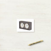 アナログチェス時計 ポストイット (デスク上)