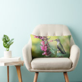 アニス・ヒソップの花に咲くアンナのハミングバード ランバークッション (椅子)