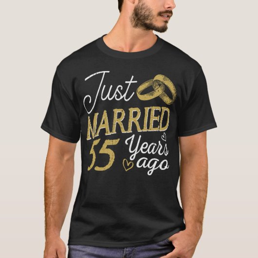 アニバーサリーギフトたった今結婚しました55年前 Tシャツ (正面)