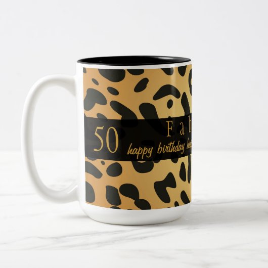 アニマルプリントの幸せな第50誕生日のマグ ツートーンマグカップ (左)