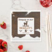 アニマルプリントキャトルスタンピードブラウン誕生日 スタンダードランチョンナプキン (インサイチュ)