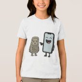 アニメおもしろいー_新頭が切れる電話vs旧電話 トライブレンドＴシャツ (正面)