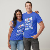 アニメは一時の趣味じゃない一生のライフスタイルだ少年 Tシャツ (ユニセックス)