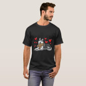 アニメを持つシベリアのハスキーなイベリアのハスキー詰まった犬 Tシャツ (正面フル)